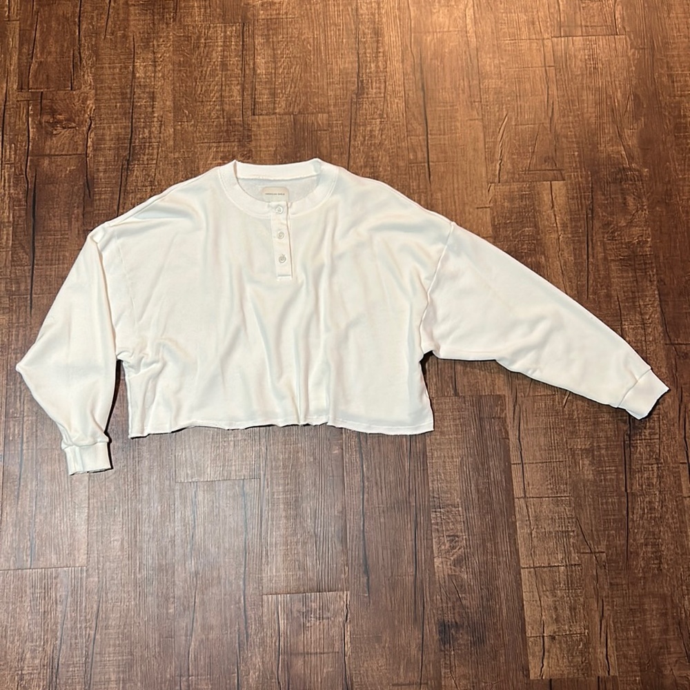 AE Cropped Sweatshirt